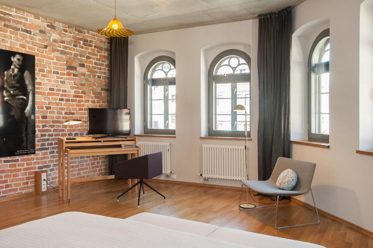 Emmerich Hotel Goerlitz Kültér fotó A room at the Hotel St. Peter