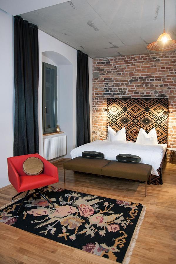 Emmerich Hotel Goerlitz Kültér fotó A room at the Hotel