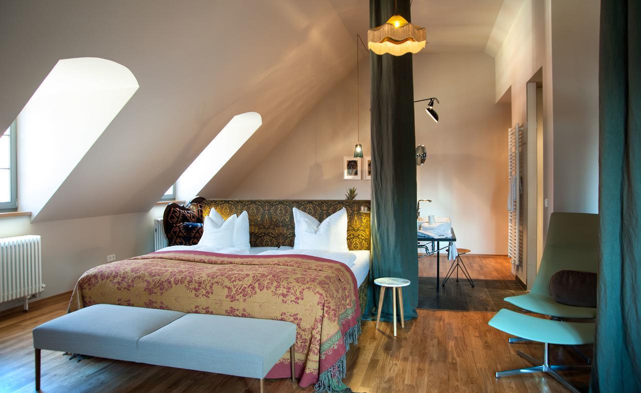 Emmerich Hotel Goerlitz Kültér fotó A room at the Hotel St. George